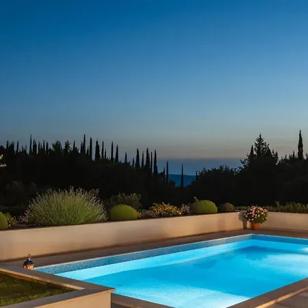 Cypress Paradise By Guide Villa *