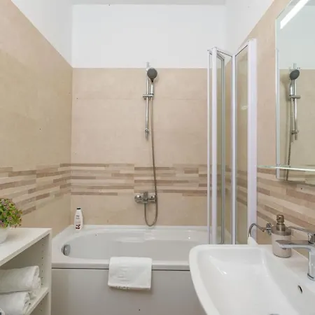 Cypress Paradise By Guide Zastolje