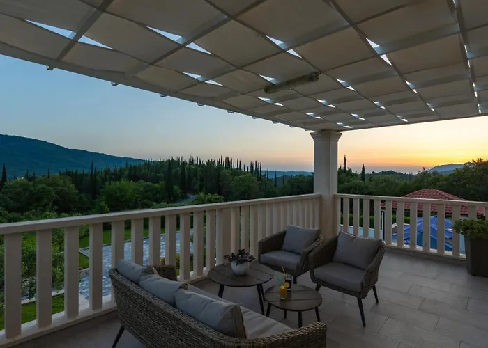 Villa Cypress Paradise By Guide Dubravka