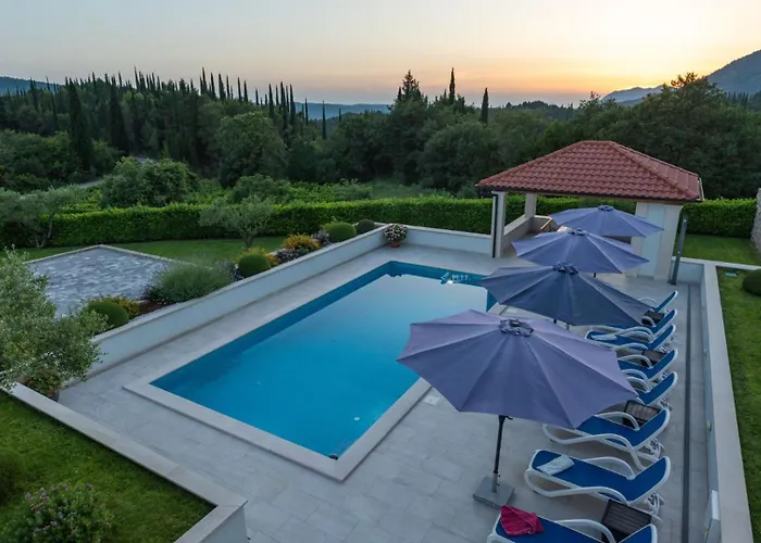 Cypress Paradise By Guide *