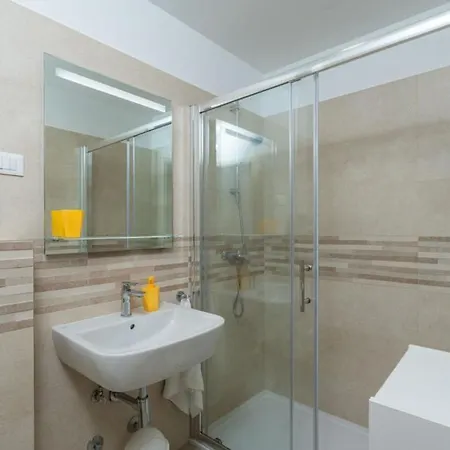 Cypress Paradise By Guide